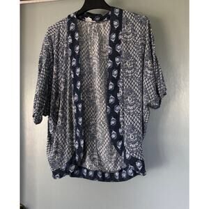 Tanzara Top Size Small Open Front short Sleeve Blue Paisley